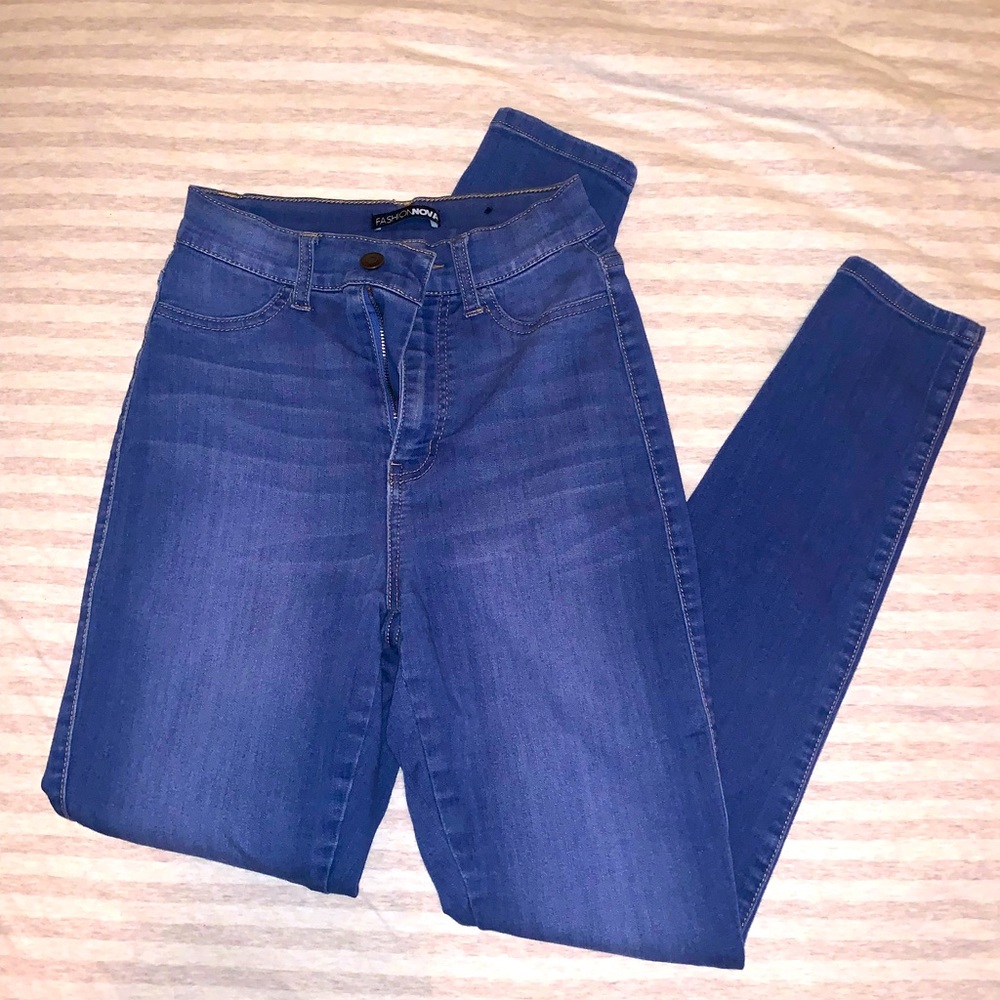 (Worn) High Rise Skinny Jeans - Blue